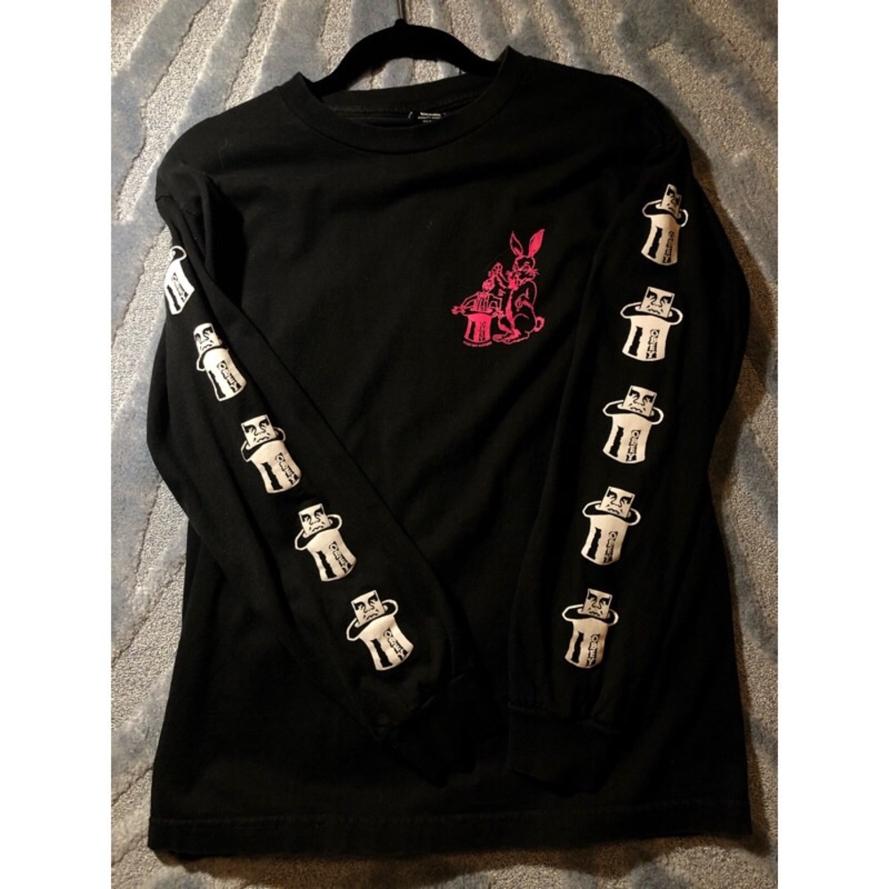 OBEY size Medium